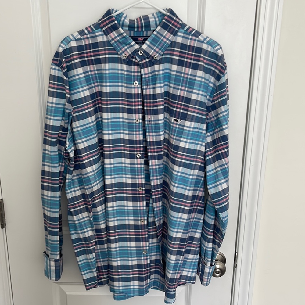 Vineyard vines slim fit tucker shirt XL
